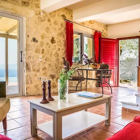 Morea By فيلة Ratzaklíon