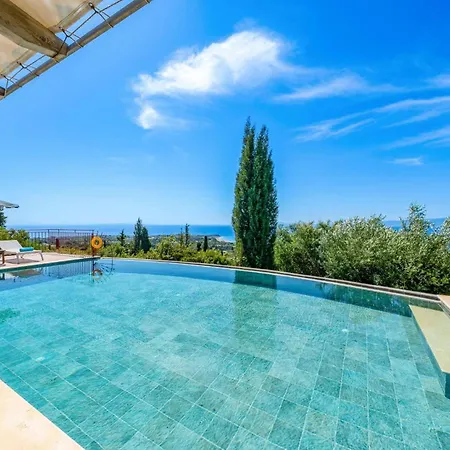 Morea By Ratzaklíon